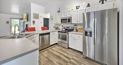 Richmond Home With Pool, 5 Mi to Downtown!