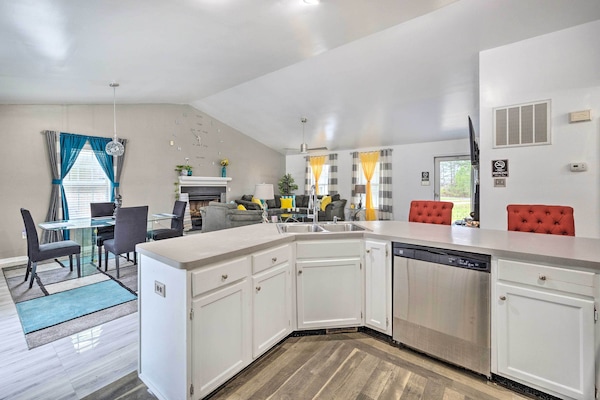 House (3 Bedrooms) | Interior