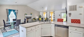 Richmond Home With Pool, 5 Mi to Downtown!