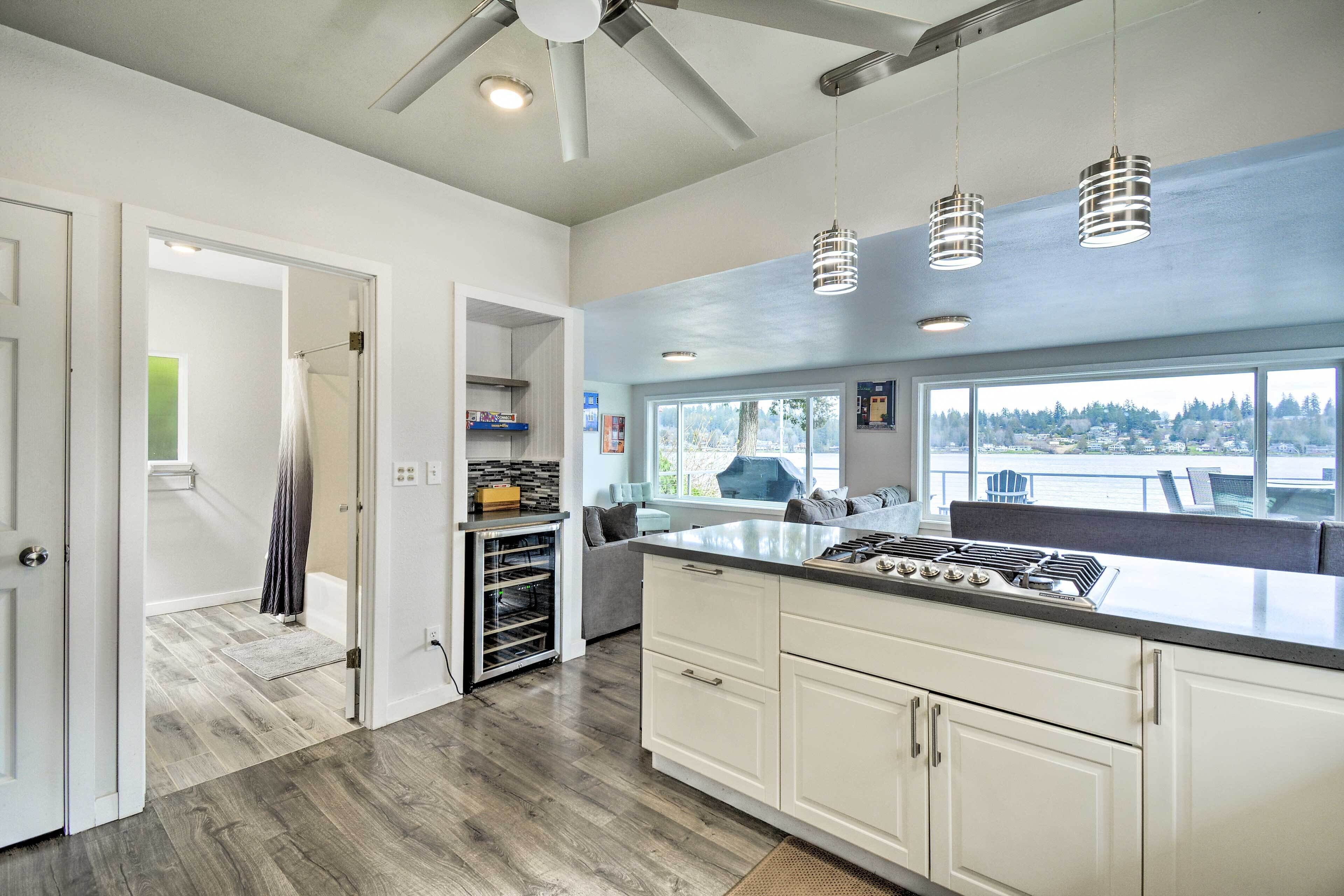 House (3 Bedrooms) | Private kitchen | Microwave, oven, stovetop, dishwasher