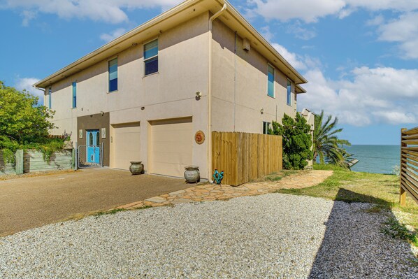 Villa (4 Bedrooms) | Interior