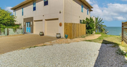 Private Pier: Waterfront Fulton Villa!