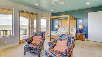 Villa (4 Bedrooms) | Interior