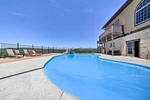 Apartment (3 Bedrooms) | Interior - Luxe Mtn-view Condo in Branson w/ Hot Tub Access! (Branson)
