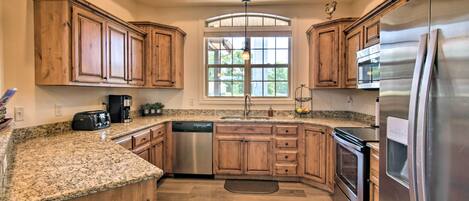 المنشأة من الداخل