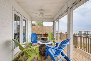 Cottage (2 Bedrooms) | Interior - Foley Beach Cottage w/ Waterfront Backyard! (Foley)