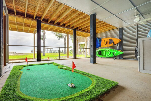 Interior - Foley Beach Cottage w/ Waterfront Backyard! (Foley)