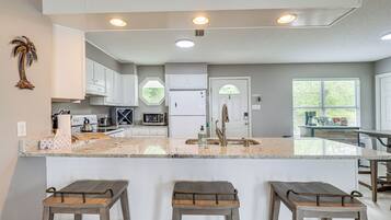 Cottage (2 Bedrooms) | Interior