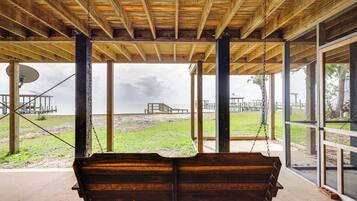 Cottage (2 Bedrooms) | Interior