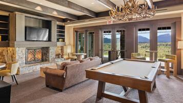 Apartment (1 Bedroom) | Interior