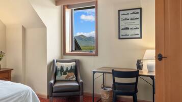 Apartment (1 Bedroom) | Interior