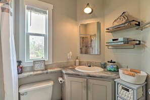 House (1 Bedroom) | Interior