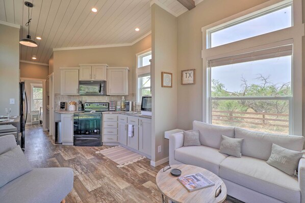 House (1 Bedroom) | Interior