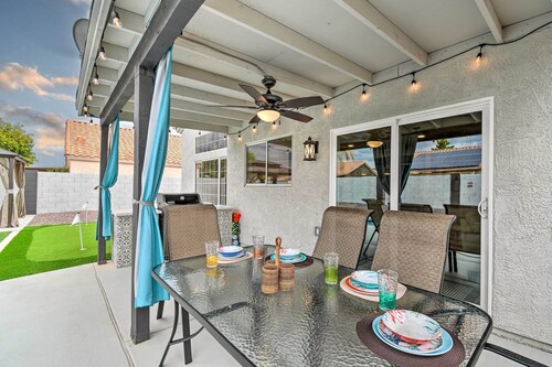 Peoria Oasis w/ Saltwater Pool & Putting Green!