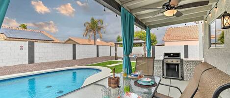 Casa (4 Bedrooms) | Restaurante al aire libre