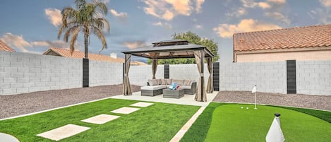 House (4 Bedrooms) | Interior