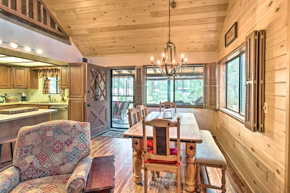 House (2 Bedrooms) | Interior