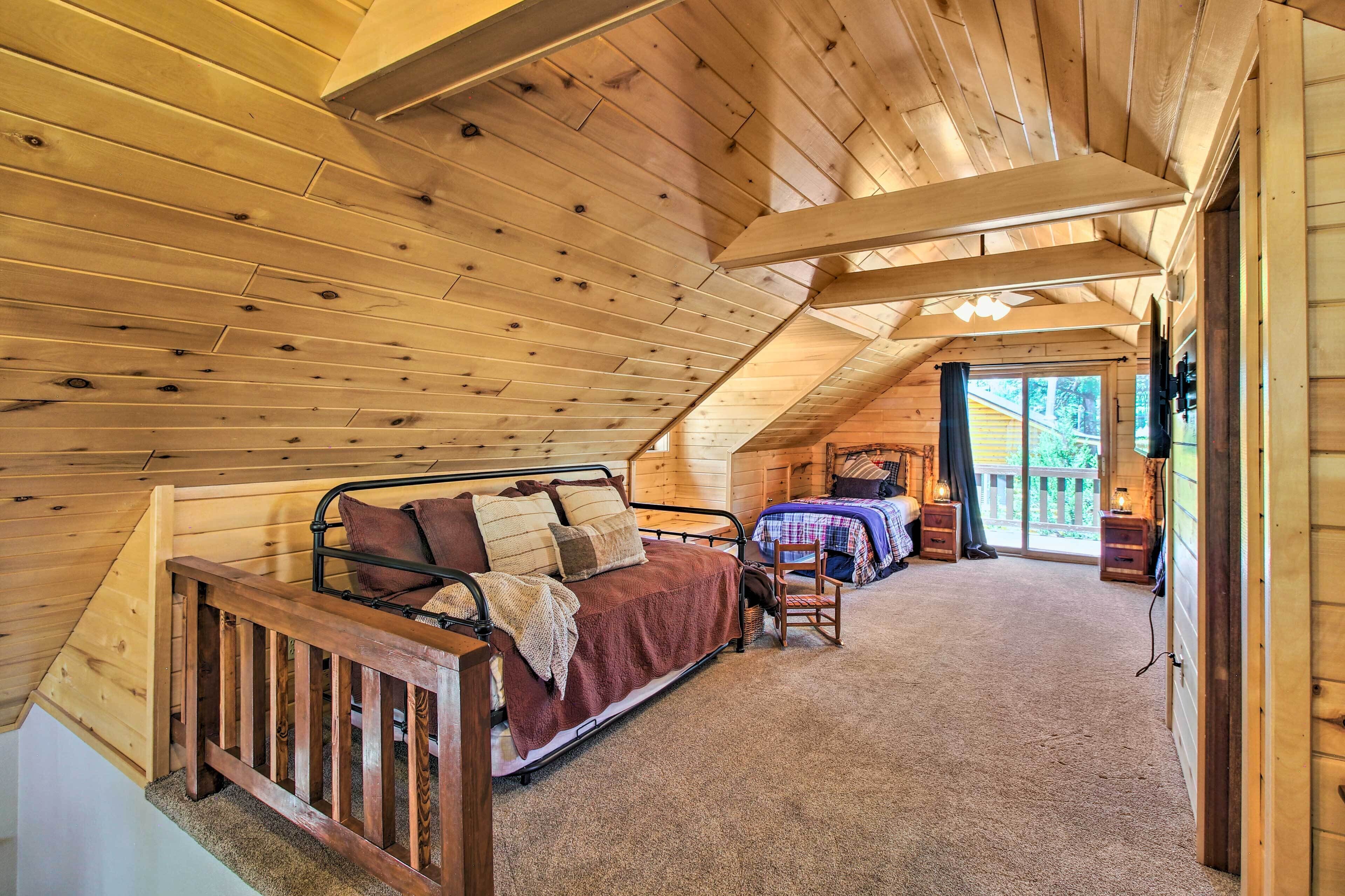 House (2 Bedrooms) | Interior