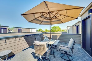 Apartment (3 Bedrooms) | Interior - Boise Townhome w/ Rooftop Deck, 2 Mi to Downtown! (Boise)