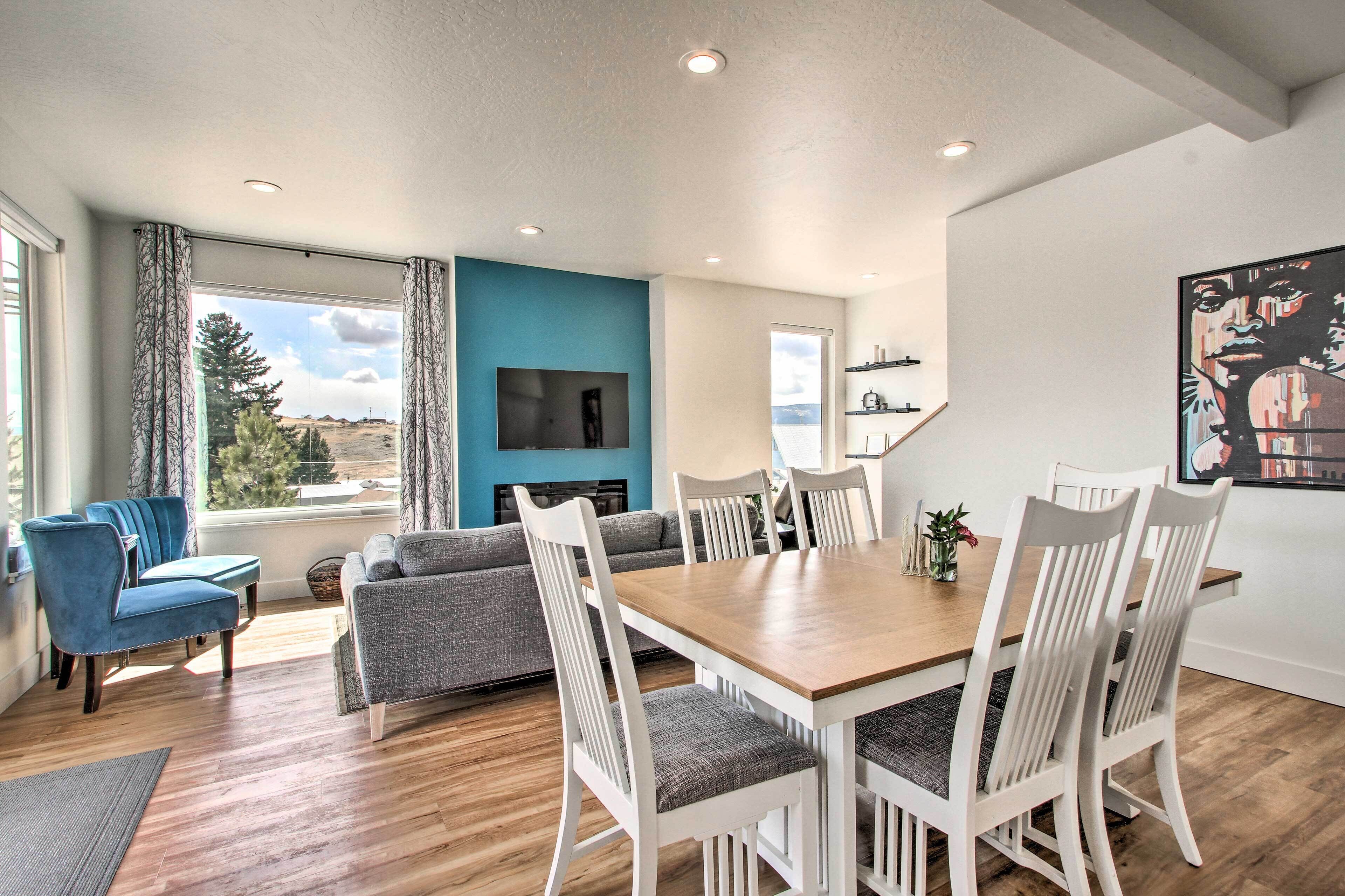 House (4 Bedrooms) | Interior