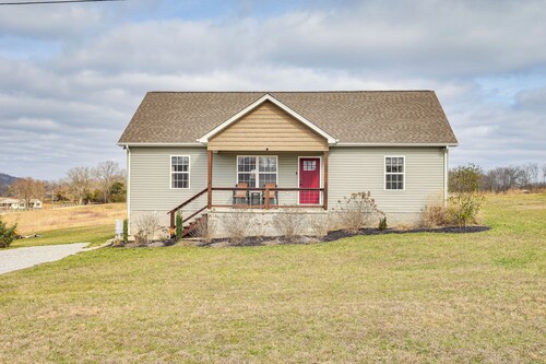 Near State Parks & Dtwn: Quaint Sparta Home!