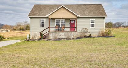 Near State Parks & Dtwn: Quaint Sparta Home!
