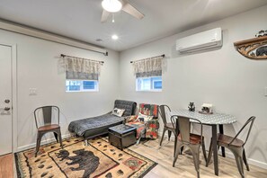 Apartment (0 Bedroom) | Interior