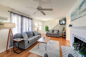 House (2 Bedrooms) | Interior