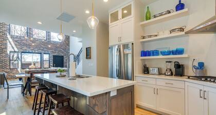 Near Skiing & Hiking: Mtn-view Home in Parowan!