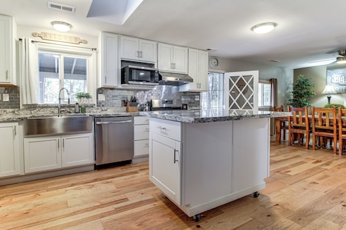 Pinetop-lakeside Cabin, Walk to Woodland Lake Park