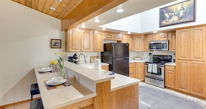 Nampa Vacation Rental Townhome Near Lake Lowell!