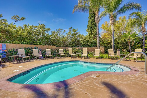 Family-friendly Camarillo Home w/ Access to Pools!