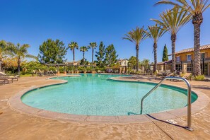 Interior - Family-friendly Camarillo Home w/ Access to Pools! (Camarillo)