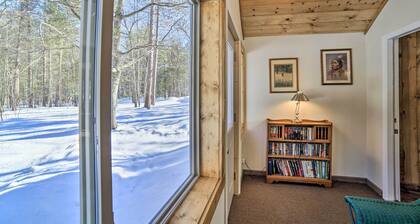 Sunroom, Deck & Grills: Marquette Cottage!