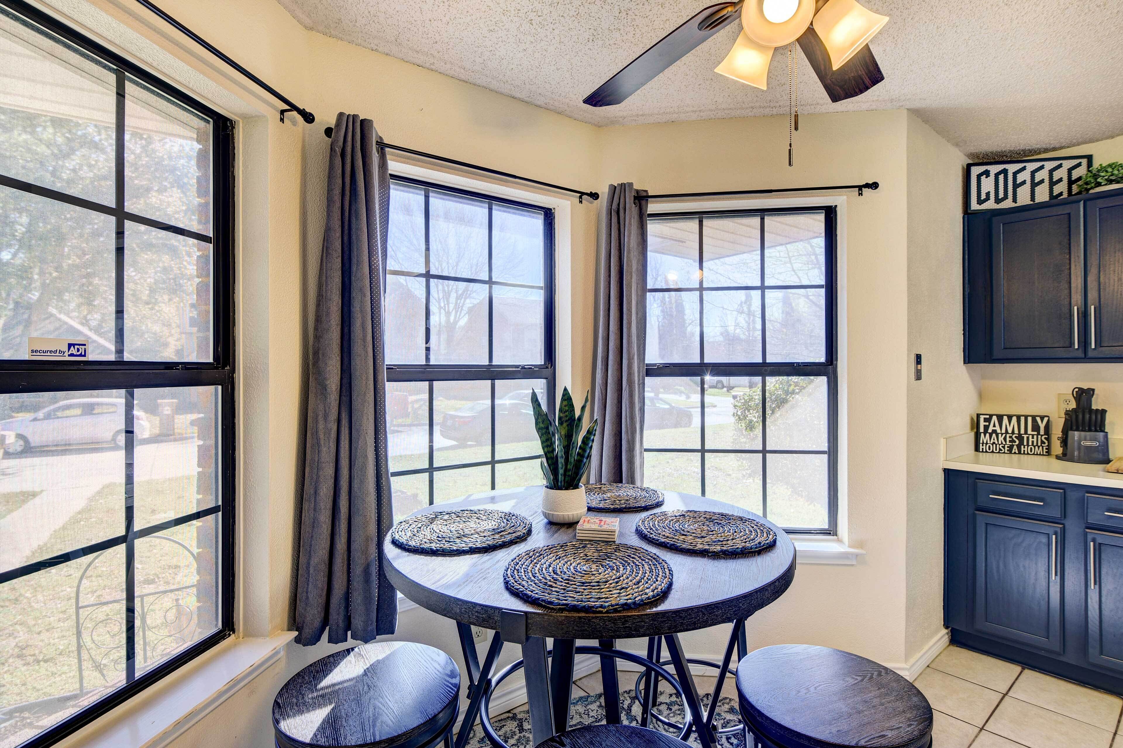 House (2 Bedrooms) | Interior