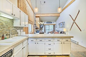 Interior - Winter Park Condo w/ Hot Tub, 3 Mi to Slopes! (Winter Park)