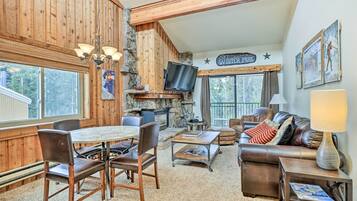 Apartment (2 Bedrooms) | Front of property