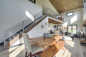 Interior - Large Home w/ Land in Prairie Farm! (Prairie Farm)