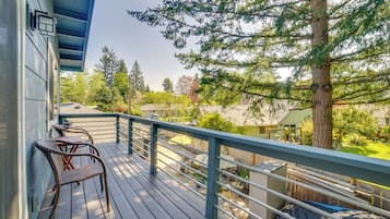 Apartemen (3 Bedrooms) | Bagian depan properti