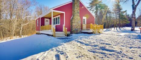 House (2 Bedrooms) | Exterior