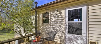 Pet-friendly Home w/ Grill & Farm in Meadowview!