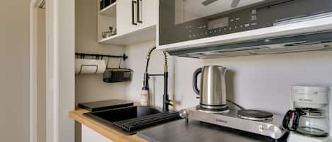 Apartment (1 Bedroom) | Interior