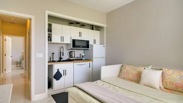 Apartment (1 Bedroom) | Interior