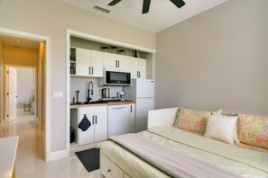 Apartment (1 Bedroom) | Interior
