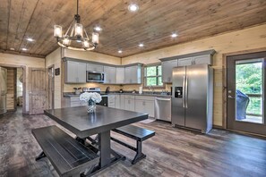 Interior - Smoky Cove Retreat w/ Private Hot Tub & Deck! (Sevierville)