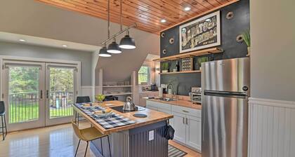 Stylish Studio w/ Fireplace ~ 3 Mi From Dtwn!