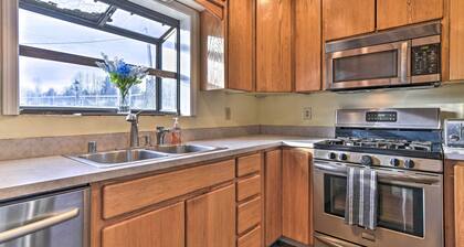 Pet-friendly La Center Home ~ 6 Mi to Casinos