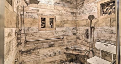 Pet-friendly La Center Home ~ 6 Mi to Casinos