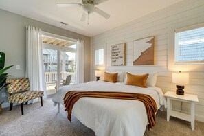 Interior - Modern Surf City Beach House w/ Hot Tub! (Holly Ridge)