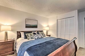 2 bedrooms, bed sheets